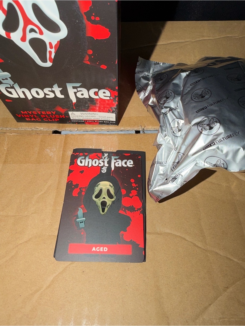 Ghost face Mystery Vinyl Plush Bag Clip - Aged (Black & Red)
